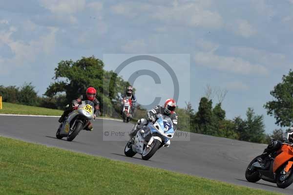 Motorcycle action photographs;Trackday digital images;event digital images;eventdigitalimages;no limits trackday;peter wileman photography;snetterton;snetterton circuit norfolk;snetterton photographs;trackday;trackday photos