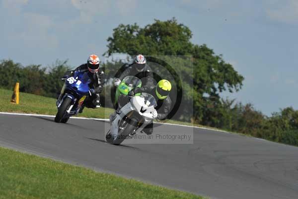 Motorcycle action photographs;Trackday digital images;event digital images;eventdigitalimages;no limits trackday;peter wileman photography;snetterton;snetterton circuit norfolk;snetterton photographs;trackday;trackday photos