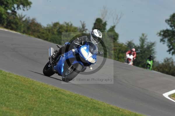 Motorcycle action photographs;Trackday digital images;event digital images;eventdigitalimages;no limits trackday;peter wileman photography;snetterton;snetterton circuit norfolk;snetterton photographs;trackday;trackday photos