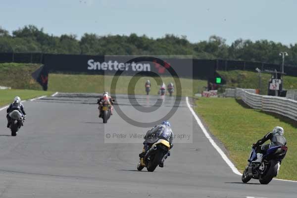 Motorcycle action photographs;Trackday digital images;event digital images;eventdigitalimages;no limits trackday;peter wileman photography;snetterton;snetterton circuit norfolk;snetterton photographs;trackday;trackday photos