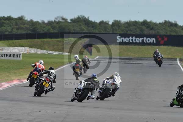 Motorcycle action photographs;Trackday digital images;event digital images;eventdigitalimages;no limits trackday;peter wileman photography;snetterton;snetterton circuit norfolk;snetterton photographs;trackday;trackday photos