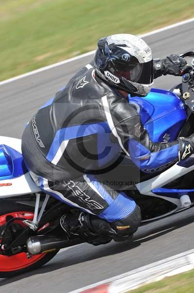 Motorcycle action photographs;Trackday digital images;event digital images;eventdigitalimages;no limits trackday;peter wileman photography;snetterton;snetterton circuit norfolk;snetterton photographs;trackday;trackday photos