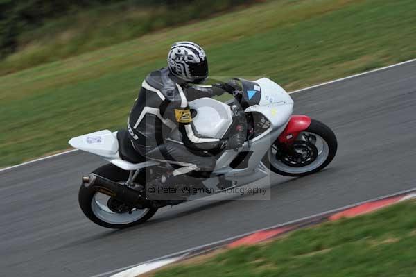 Motorcycle action photographs;Trackday digital images;event digital images;eventdigitalimages;no limits trackday;peter wileman photography;snetterton;snetterton circuit norfolk;snetterton photographs;trackday;trackday photos