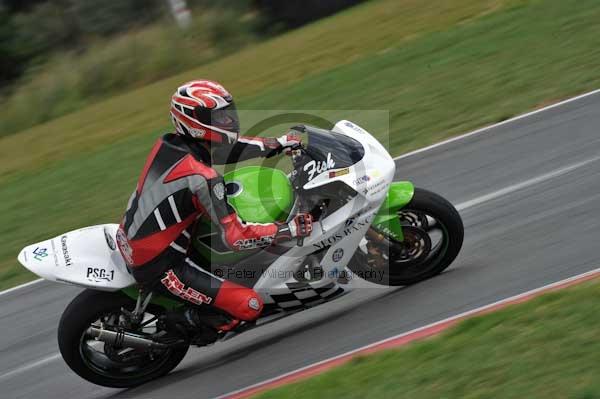 Motorcycle action photographs;Trackday digital images;event digital images;eventdigitalimages;no limits trackday;peter wileman photography;snetterton;snetterton circuit norfolk;snetterton photographs;trackday;trackday photos