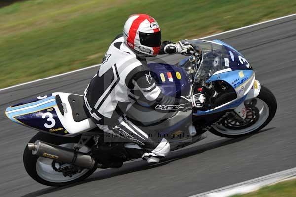 Motorcycle action photographs;Trackday digital images;event digital images;eventdigitalimages;no limits trackday;peter wileman photography;snetterton;snetterton circuit norfolk;snetterton photographs;trackday;trackday photos