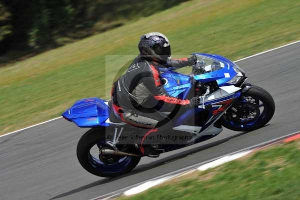 Motorcycle action photographs;Trackday digital images;event digital images;eventdigitalimages;no limits trackday;peter wileman photography;snetterton;snetterton circuit norfolk;snetterton photographs;trackday;trackday photos