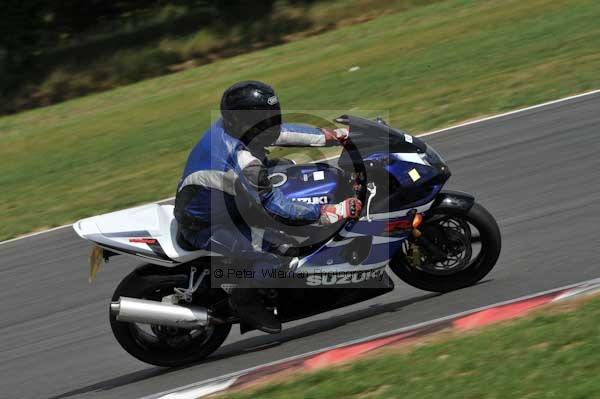 Motorcycle action photographs;Trackday digital images;event digital images;eventdigitalimages;no limits trackday;peter wileman photography;snetterton;snetterton circuit norfolk;snetterton photographs;trackday;trackday photos