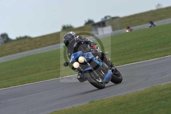 Motorcycle action photographs;Trackday digital images;event digital images;eventdigitalimages;no limits trackday;peter wileman photography;snetterton;snetterton circuit norfolk;snetterton photographs;trackday;trackday photos