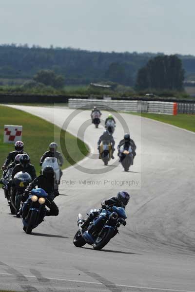 Motorcycle action photographs;Trackday digital images;event digital images;eventdigitalimages;no limits trackday;peter wileman photography;snetterton;snetterton circuit norfolk;snetterton photographs;trackday;trackday photos