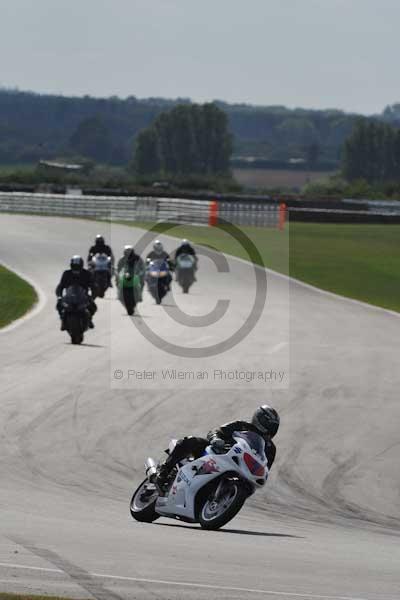 Motorcycle action photographs;Trackday digital images;event digital images;eventdigitalimages;no limits trackday;peter wileman photography;snetterton;snetterton circuit norfolk;snetterton photographs;trackday;trackday photos