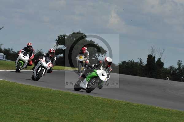 Motorcycle action photographs;Trackday digital images;event digital images;eventdigitalimages;no limits trackday;peter wileman photography;snetterton;snetterton circuit norfolk;snetterton photographs;trackday;trackday photos