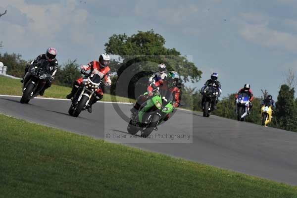 Motorcycle action photographs;Trackday digital images;event digital images;eventdigitalimages;no limits trackday;peter wileman photography;snetterton;snetterton circuit norfolk;snetterton photographs;trackday;trackday photos