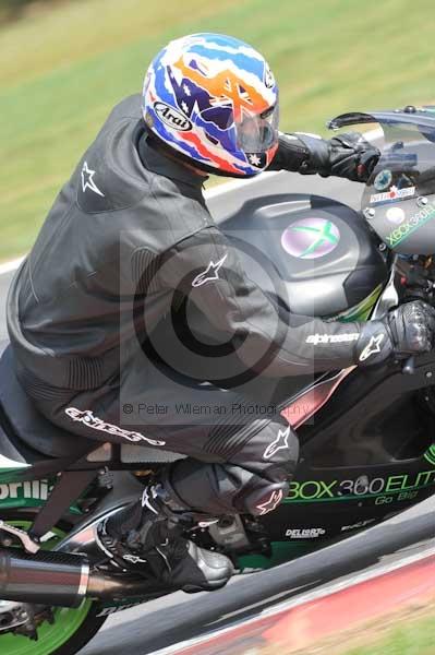 Motorcycle action photographs;Trackday digital images;event digital images;eventdigitalimages;no limits trackday;peter wileman photography;snetterton;snetterton circuit norfolk;snetterton photographs;trackday;trackday photos