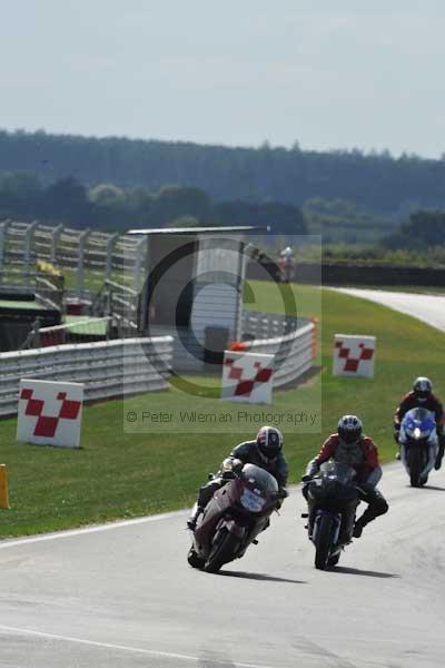 Motorcycle action photographs;Trackday digital images;event digital images;eventdigitalimages;no limits trackday;peter wileman photography;snetterton;snetterton circuit norfolk;snetterton photographs;trackday;trackday photos