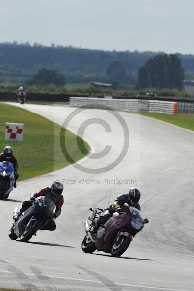 Motorcycle action photographs;Trackday digital images;event digital images;eventdigitalimages;no limits trackday;peter wileman photography;snetterton;snetterton circuit norfolk;snetterton photographs;trackday;trackday photos