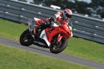 Motorcycle-action-photographs;Trackday-digital-images;event-digital-images;eventdigitalimages;no-limits-trackday;peter-wileman-photography;snetterton;snetterton-circuit-norfolk;snetterton-photographs;trackday;trackday-photos