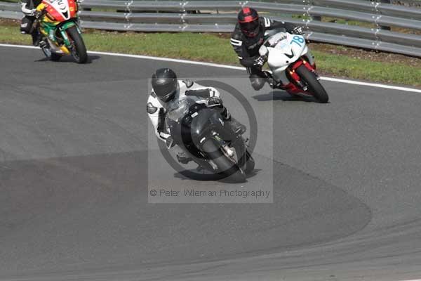 Motorcycle action photographs;Trackday digital images;event digital images;eventdigitalimages;no limits trackday;oulton park;oulton park circuit cheshire;oulton park photographs;peter wileman photography;trackday;trackday photos