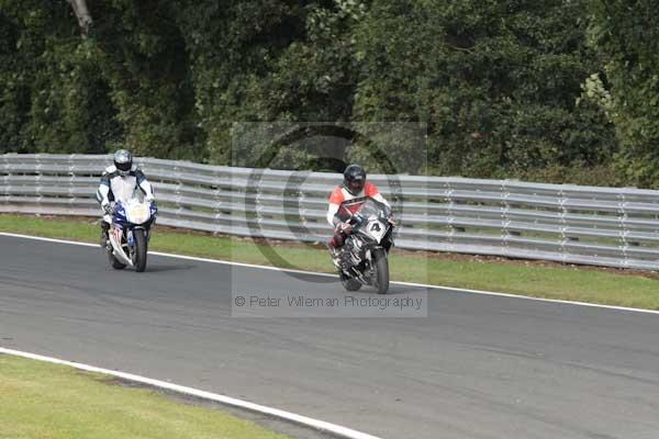 Motorcycle action photographs;Trackday digital images;event digital images;eventdigitalimages;no limits trackday;oulton park;oulton park circuit cheshire;oulton park photographs;peter wileman photography;trackday;trackday photos