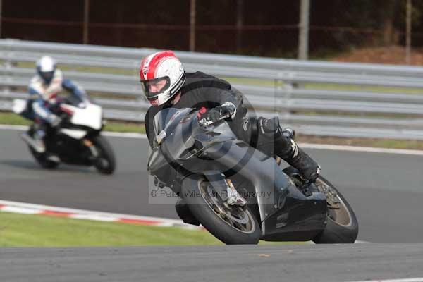 Motorcycle action photographs;Trackday digital images;event digital images;eventdigitalimages;no limits trackday;oulton park;oulton park circuit cheshire;oulton park photographs;peter wileman photography;trackday;trackday photos