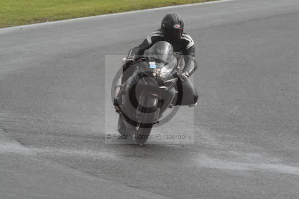 Motorcycle action photographs;Trackday digital images;event digital images;eventdigitalimages;no limits trackday;oulton park;oulton park circuit cheshire;oulton park photographs;peter wileman photography;trackday;trackday photos