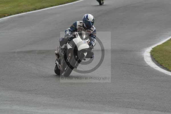 Motorcycle action photographs;Trackday digital images;event digital images;eventdigitalimages;no limits trackday;oulton park;oulton park circuit cheshire;oulton park photographs;peter wileman photography;trackday;trackday photos