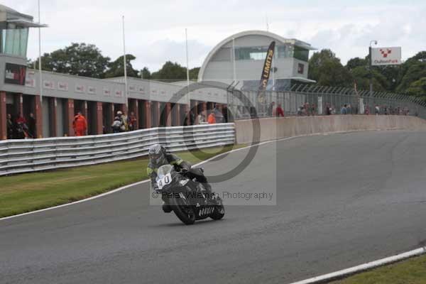 Motorcycle action photographs;Trackday digital images;event digital images;eventdigitalimages;no limits trackday;oulton park;oulton park circuit cheshire;oulton park photographs;peter wileman photography;trackday;trackday photos