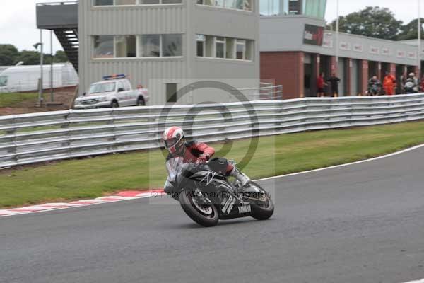 Motorcycle action photographs;Trackday digital images;event digital images;eventdigitalimages;no limits trackday;oulton park;oulton park circuit cheshire;oulton park photographs;peter wileman photography;trackday;trackday photos