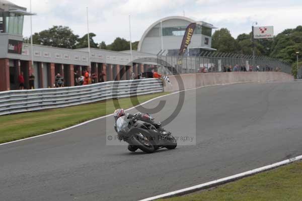 Motorcycle action photographs;Trackday digital images;event digital images;eventdigitalimages;no limits trackday;oulton park;oulton park circuit cheshire;oulton park photographs;peter wileman photography;trackday;trackday photos