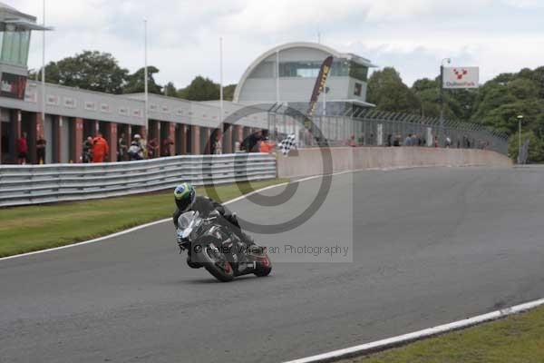 Motorcycle action photographs;Trackday digital images;event digital images;eventdigitalimages;no limits trackday;oulton park;oulton park circuit cheshire;oulton park photographs;peter wileman photography;trackday;trackday photos