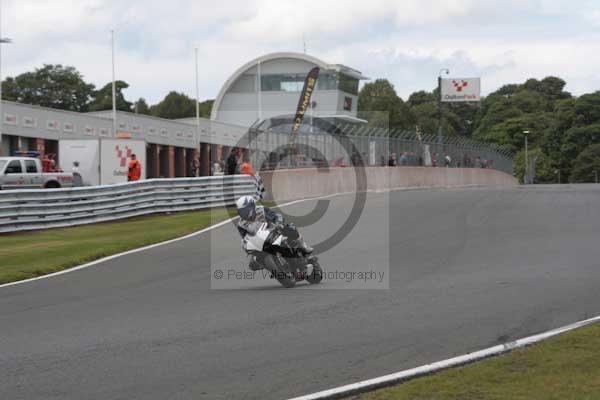 Motorcycle action photographs;Trackday digital images;event digital images;eventdigitalimages;no limits trackday;oulton park;oulton park circuit cheshire;oulton park photographs;peter wileman photography;trackday;trackday photos