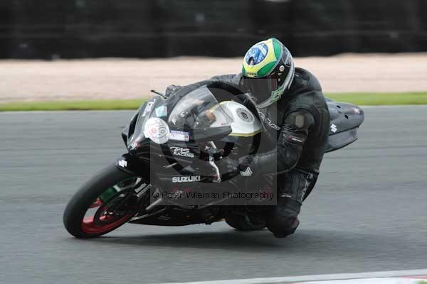 Motorcycle action photographs;Trackday digital images;event digital images;eventdigitalimages;no limits trackday;oulton park;oulton park circuit cheshire;oulton park photographs;peter wileman photography;trackday;trackday photos