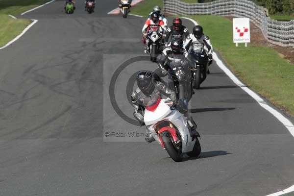 Motorcycle action photographs;Trackday digital images;event digital images;eventdigitalimages;no limits trackday;oulton park;oulton park circuit cheshire;oulton park photographs;peter wileman photography;trackday;trackday photos