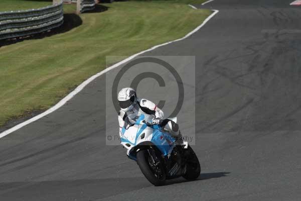 Motorcycle action photographs;Trackday digital images;event digital images;eventdigitalimages;no limits trackday;oulton park;oulton park circuit cheshire;oulton park photographs;peter wileman photography;trackday;trackday photos