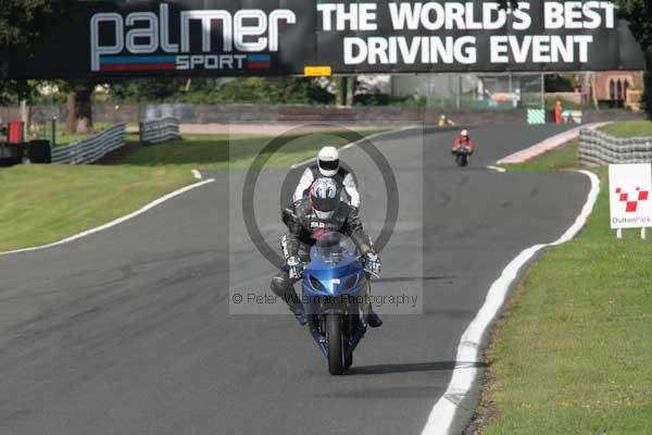 Motorcycle action photographs;Trackday digital images;event digital images;eventdigitalimages;no limits trackday;oulton park;oulton park circuit cheshire;oulton park photographs;peter wileman photography;trackday;trackday photos