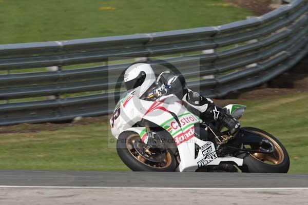 Motorcycle action photographs;Trackday digital images;event digital images;eventdigitalimages;no limits trackday;oulton park;oulton park circuit cheshire;oulton park photographs;peter wileman photography;trackday;trackday photos