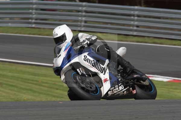 Motorcycle action photographs;Trackday digital images;event digital images;eventdigitalimages;no limits trackday;oulton park;oulton park circuit cheshire;oulton park photographs;peter wileman photography;trackday;trackday photos