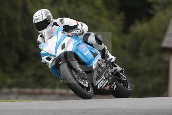 Motorcycle action photographs;Trackday digital images;event digital images;eventdigitalimages;no limits trackday;oulton park;oulton park circuit cheshire;oulton park photographs;peter wileman photography;trackday;trackday photos