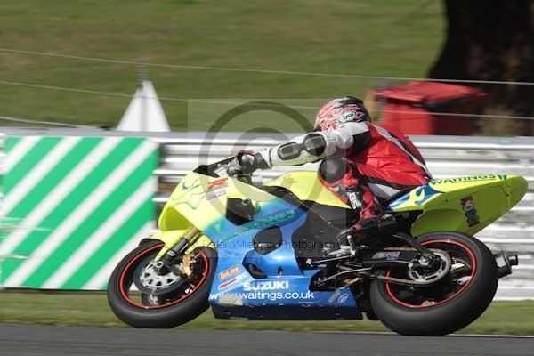 Motorcycle action photographs;Trackday digital images;event digital images;eventdigitalimages;no limits trackday;oulton park;oulton park circuit cheshire;oulton park photographs;peter wileman photography;trackday;trackday photos