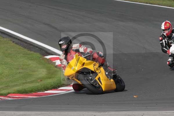 Motorcycle action photographs;Trackday digital images;event digital images;eventdigitalimages;no limits trackday;oulton park;oulton park circuit cheshire;oulton park photographs;peter wileman photography;trackday;trackday photos