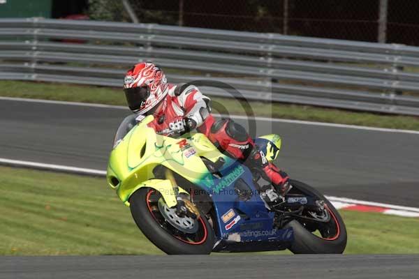 Motorcycle action photographs;Trackday digital images;event digital images;eventdigitalimages;no limits trackday;oulton park;oulton park circuit cheshire;oulton park photographs;peter wileman photography;trackday;trackday photos