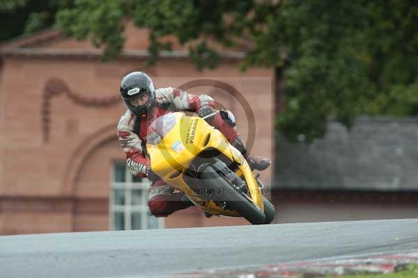 Motorcycle action photographs;Trackday digital images;event digital images;eventdigitalimages;no limits trackday;oulton park;oulton park circuit cheshire;oulton park photographs;peter wileman photography;trackday;trackday photos