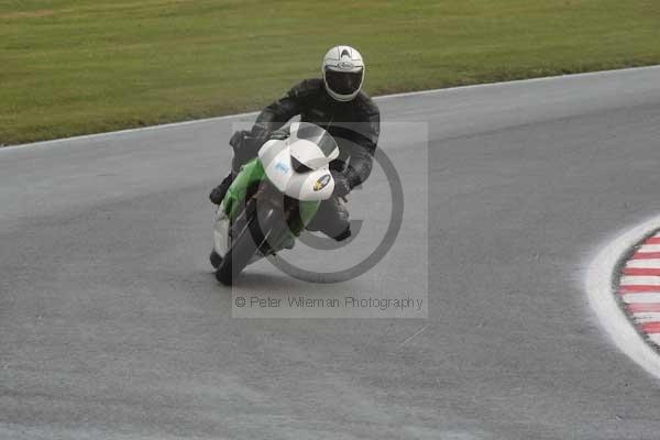 Motorcycle action photographs;Trackday digital images;event digital images;eventdigitalimages;no limits trackday;oulton park;oulton park circuit cheshire;oulton park photographs;peter wileman photography;trackday;trackday photos