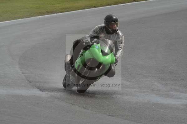 Motorcycle action photographs;Trackday digital images;event digital images;eventdigitalimages;no limits trackday;oulton park;oulton park circuit cheshire;oulton park photographs;peter wileman photography;trackday;trackday photos