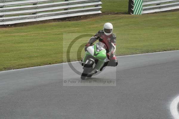 Motorcycle action photographs;Trackday digital images;event digital images;eventdigitalimages;no limits trackday;oulton park;oulton park circuit cheshire;oulton park photographs;peter wileman photography;trackday;trackday photos