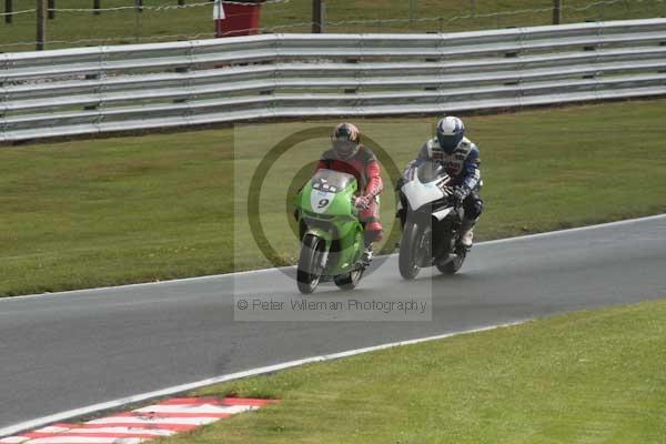 Motorcycle action photographs;Trackday digital images;event digital images;eventdigitalimages;no limits trackday;oulton park;oulton park circuit cheshire;oulton park photographs;peter wileman photography;trackday;trackday photos