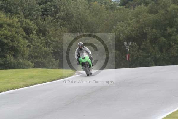 Motorcycle action photographs;Trackday digital images;event digital images;eventdigitalimages;no limits trackday;oulton park;oulton park circuit cheshire;oulton park photographs;peter wileman photography;trackday;trackday photos