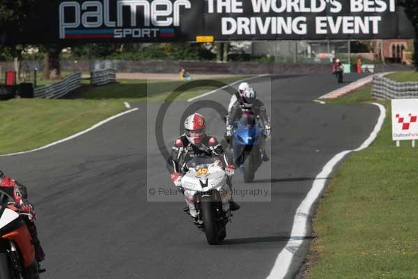 Motorcycle action photographs;Trackday digital images;event digital images;eventdigitalimages;no limits trackday;oulton park;oulton park circuit cheshire;oulton park photographs;peter wileman photography;trackday;trackday photos