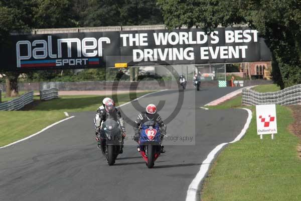 Motorcycle action photographs;Trackday digital images;event digital images;eventdigitalimages;no limits trackday;oulton park;oulton park circuit cheshire;oulton park photographs;peter wileman photography;trackday;trackday photos