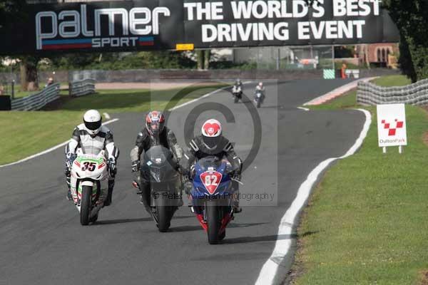 Motorcycle action photographs;Trackday digital images;event digital images;eventdigitalimages;no limits trackday;oulton park;oulton park circuit cheshire;oulton park photographs;peter wileman photography;trackday;trackday photos