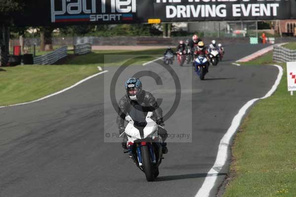 Motorcycle action photographs;Trackday digital images;event digital images;eventdigitalimages;no limits trackday;oulton park;oulton park circuit cheshire;oulton park photographs;peter wileman photography;trackday;trackday photos